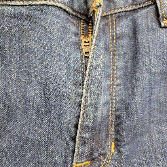 Vintage LL Bean Women’s Jeans Size 8 Blue Classic Fit Distressed Straight Leg - Picture 8 of 9